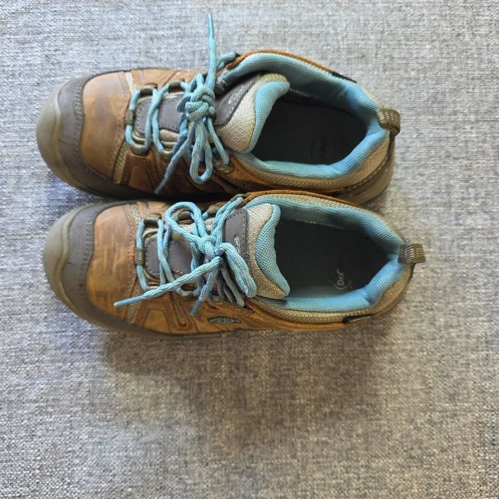 Keen Circadia Low Women's Sz 6.5 Waterproof Hiking Boot Brown/Blue 1026771